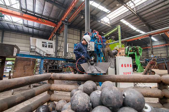 贵阳网架配件-螺栓球加工车间